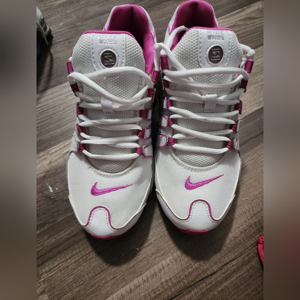 Nike shox